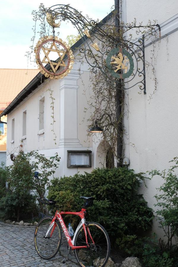 Zum Goldenen Lowen Hotel Kallmuenz Luaran gambar