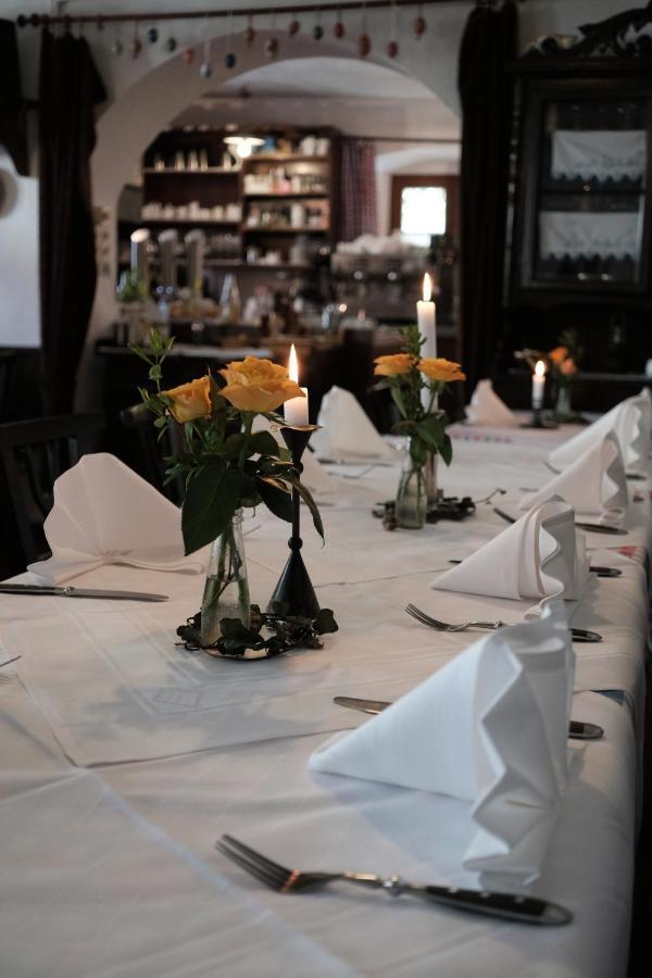 Zum Goldenen Lowen Hotel Kallmuenz Luaran gambar