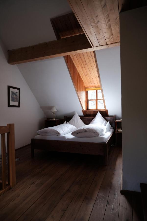 Zum Goldenen Lowen Hotel Kallmuenz Luaran gambar